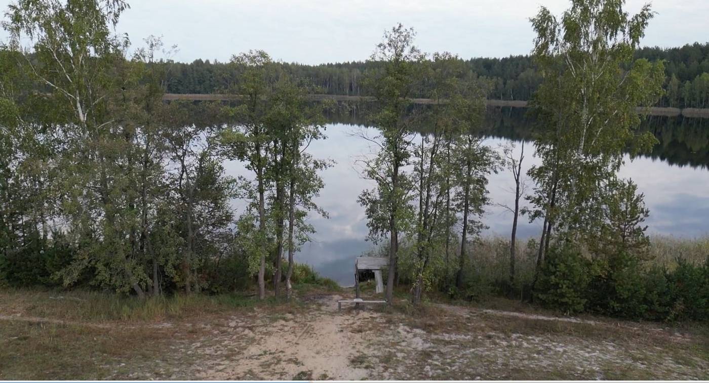 Летний вид на озеро Свято